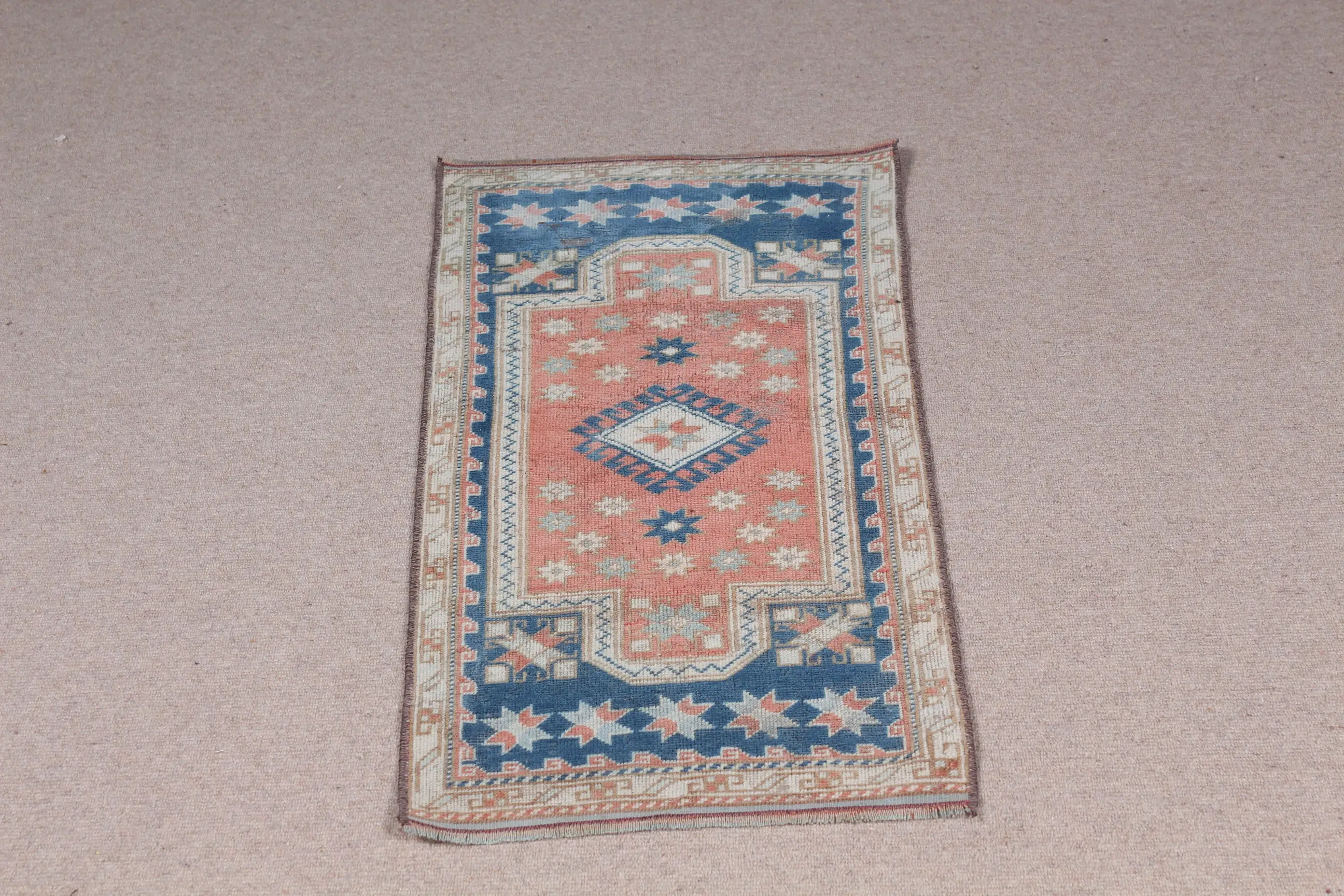 Turkish Vintage Rug 1.7x3.5 ft, Blue Animal Print Wool Rug - 1