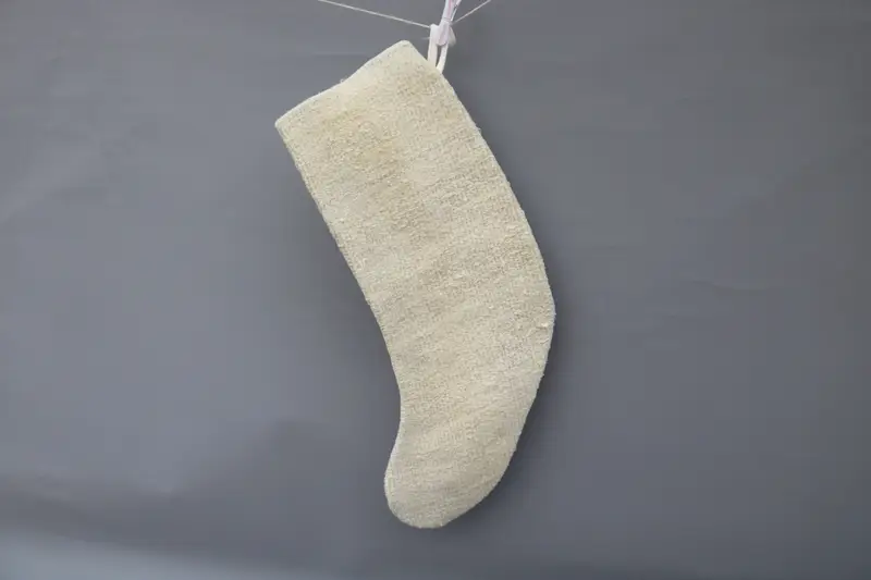 Süslü Bej Noel Çorabı, 9 İnç Geniş Tatil Çorabı