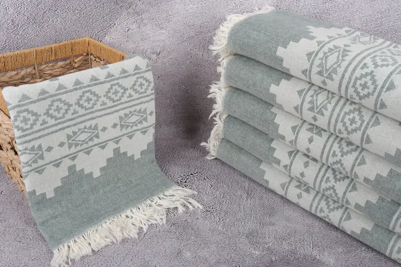 Beach Towel Gift, Custom Wedding Gift, Spa Gift, 70x36 Cotton Aztec Towel, Handmade Gift, Luxury Turkish beach towel with fringe, Decorative Towel - 3