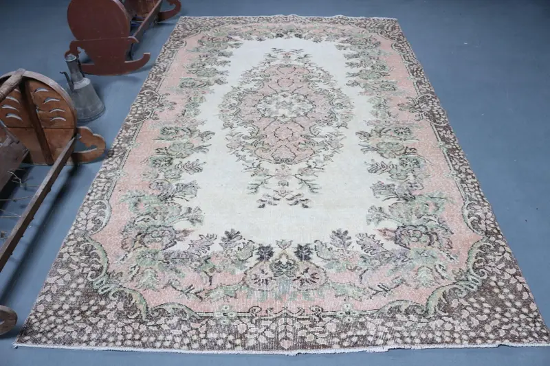 Vintage Türk Halısı, 5.9x9.5 ft Büyük Halı, Pembe Kahverengi Çiçekli Halı - 1