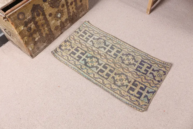 Turkish Small Rug 1.6x3.1 ft, Vintage Oushak Blue Abstract Wool Rug - 1