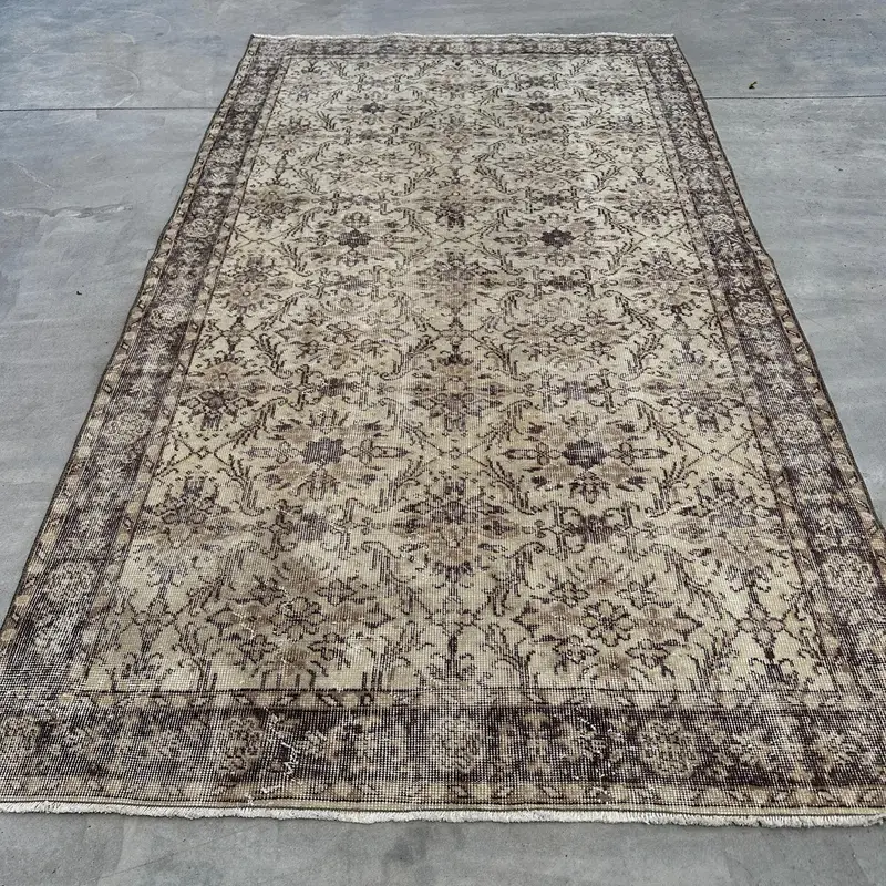 Turkish Vintage Rug 4.8x8.4 ft (145x257 cm), Oushak Brown Animal Print Rug - 1