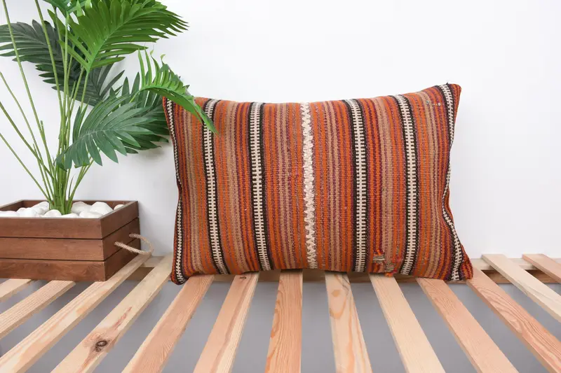 Vintage Kilim Throw Pillow, Retro Throw Cushion Case, Pillow Cover, 16x24 Red Cushion Cover, Turkish Pillow, Patio Pillow Cover, Pillow for Couch - 1