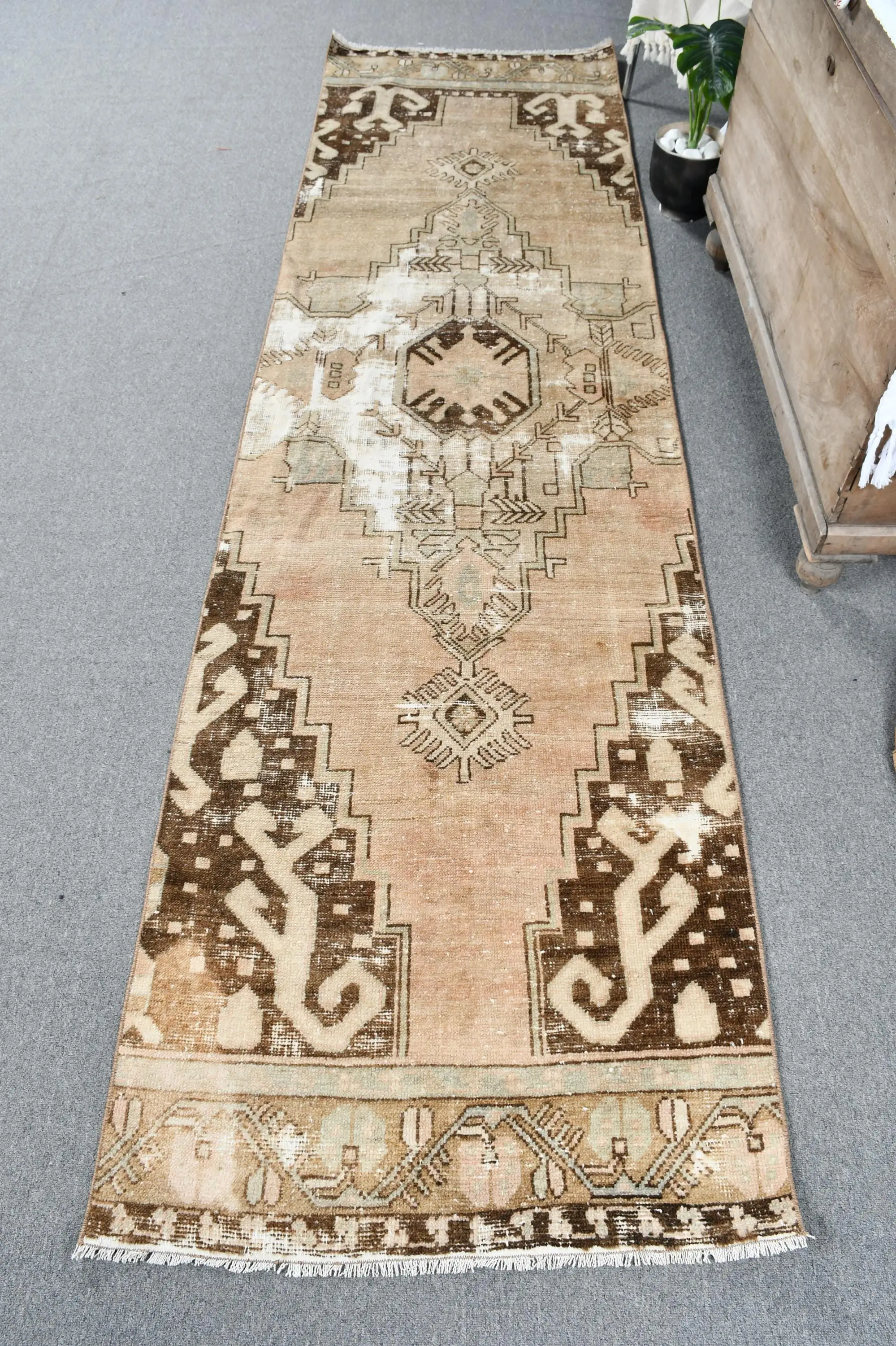 Lebendiger 2,7 x 12,9 Fuß großer Teppich, Blumen- und Paisley-Design - 1
