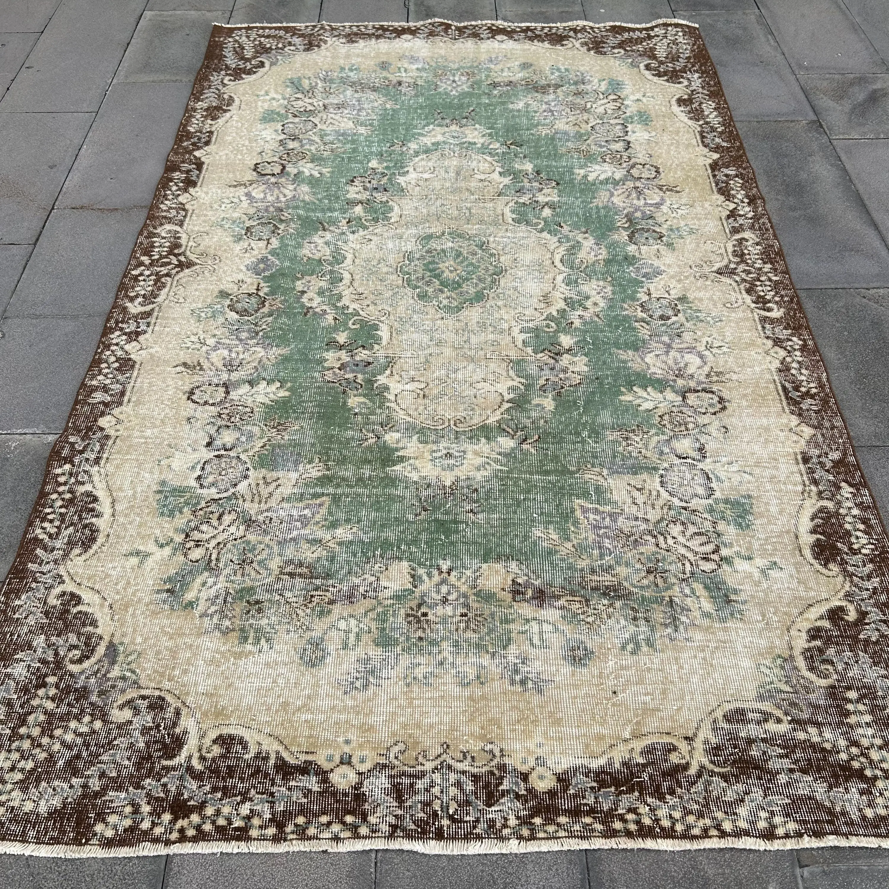 Vintage Türk Halısı 5.2x8.6 ft, Yeşil Çiçekli Yün Halı - 1