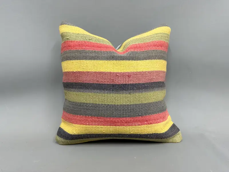 20x20 Red Cushion, Pillow for Couch, Boho Pillow, Knitted Cushion Case, Gift Pillow, Pillow Case, Living Room Throw Cushion - 1