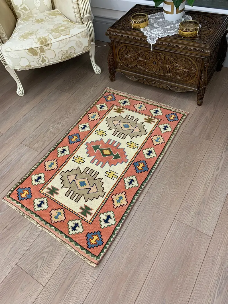 Vintage Turkish Rug, Small 2.3x4 ft (71x121 cm) Rug, Red Moroccan Wool Rug - 1