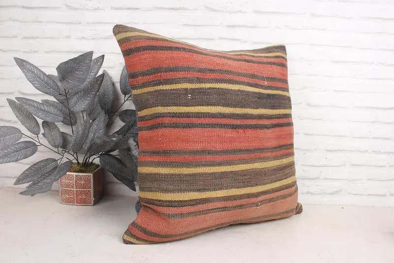 Throw Kilim Pillow, 24x24 Red Cushion Case, Decorative Throw Cushion, Vintage Pillow, Pillow for Couch, Pillow Sham, Vintage Kilim Pillow Cushion - 3
