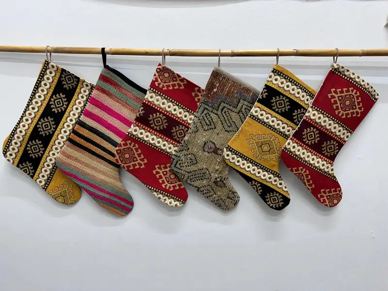 Patrón de adornos navideños, calcetín navideño de 8 pulgadas de ancho