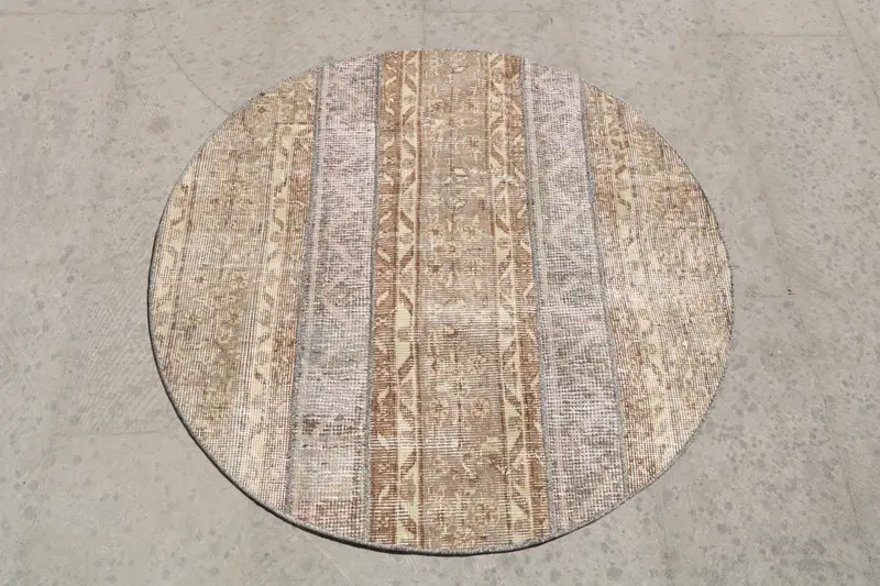 Orange-blauer Teppich, 3,2 x 3,2 Fuß großes geometrisches Blumenmuster