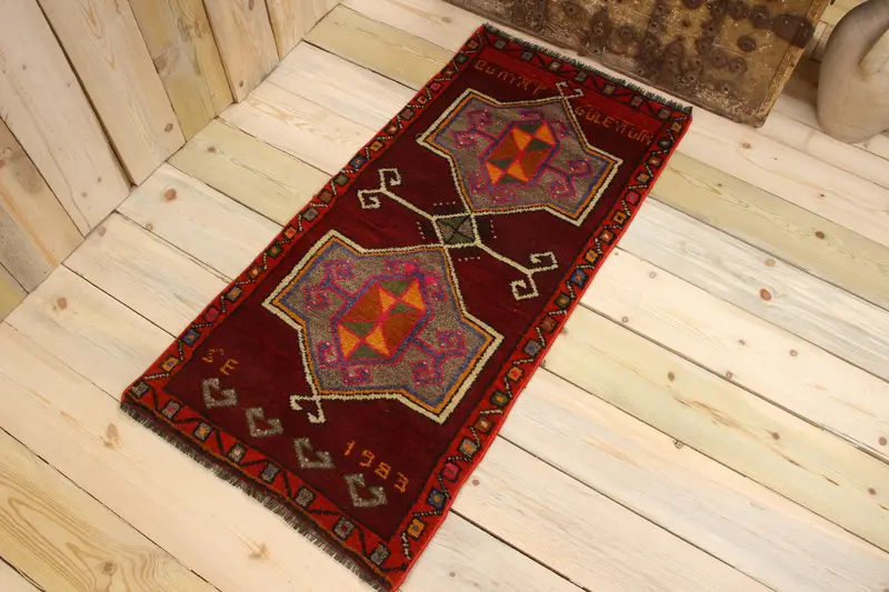 Vintage Oushak Küçük Halı 1.7x3.5 ft (52x108 cm), Türk Kırmızı Ombré Halı - 1