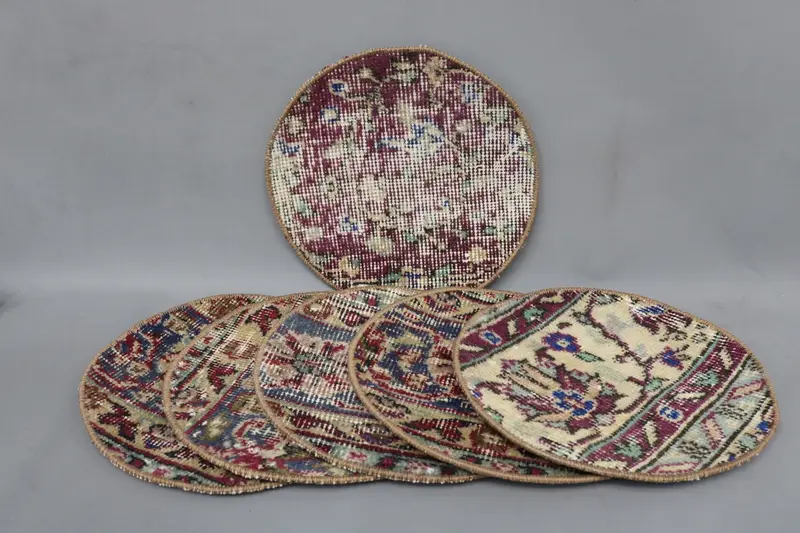 Böhmisches Muster, Kreis-Tischsets aus Baumwolle in Lila und Beige, Art-Deco-Stil