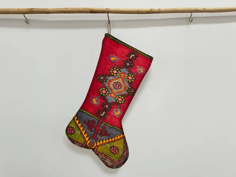 フェスティブ プリント ストッキング: ユニークなホリデー デコレーション & ギフト ホルダー