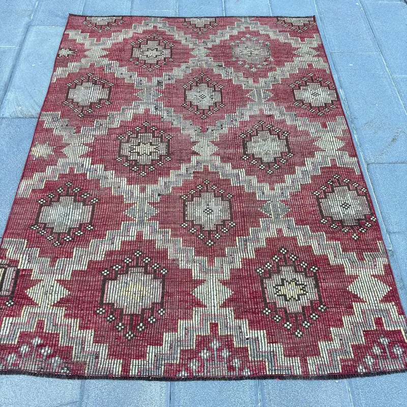 Pink & Gray Striped Rug, 5,2x7,1 ft Chic Addition