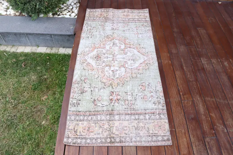 Handmade Green Camouflage Rug, 2,3x5,2 ft