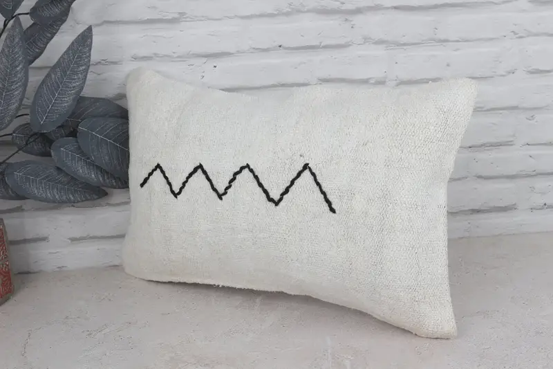 Ethnical Kilim Rug Pillow, 12x20 White Pillow, Bohemian Cushion Cushion Cover, Antique Pillows, Boho Pillow, Living Room Throw Pillow, Cushion Case - 4