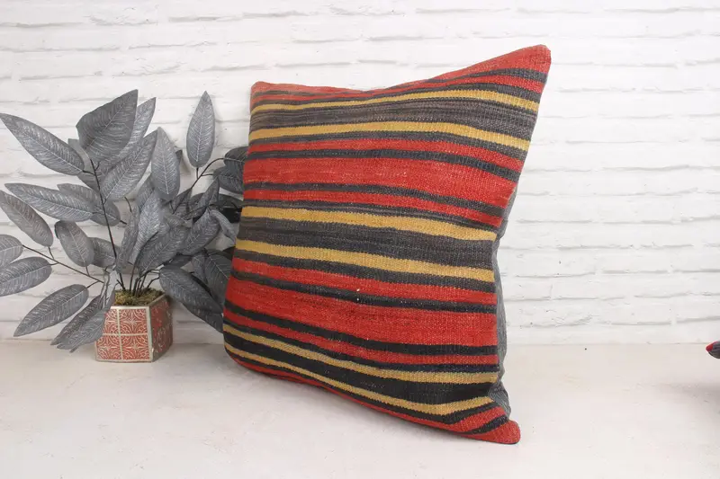 24x24 Red Cushion Cover, Handwoven Cushion Cover, Cushion Cover, Vintage Kilim Throw Pillow, Throw Kilim Pillow, Handmade Kilim Cushion, Toss Pillow - 4