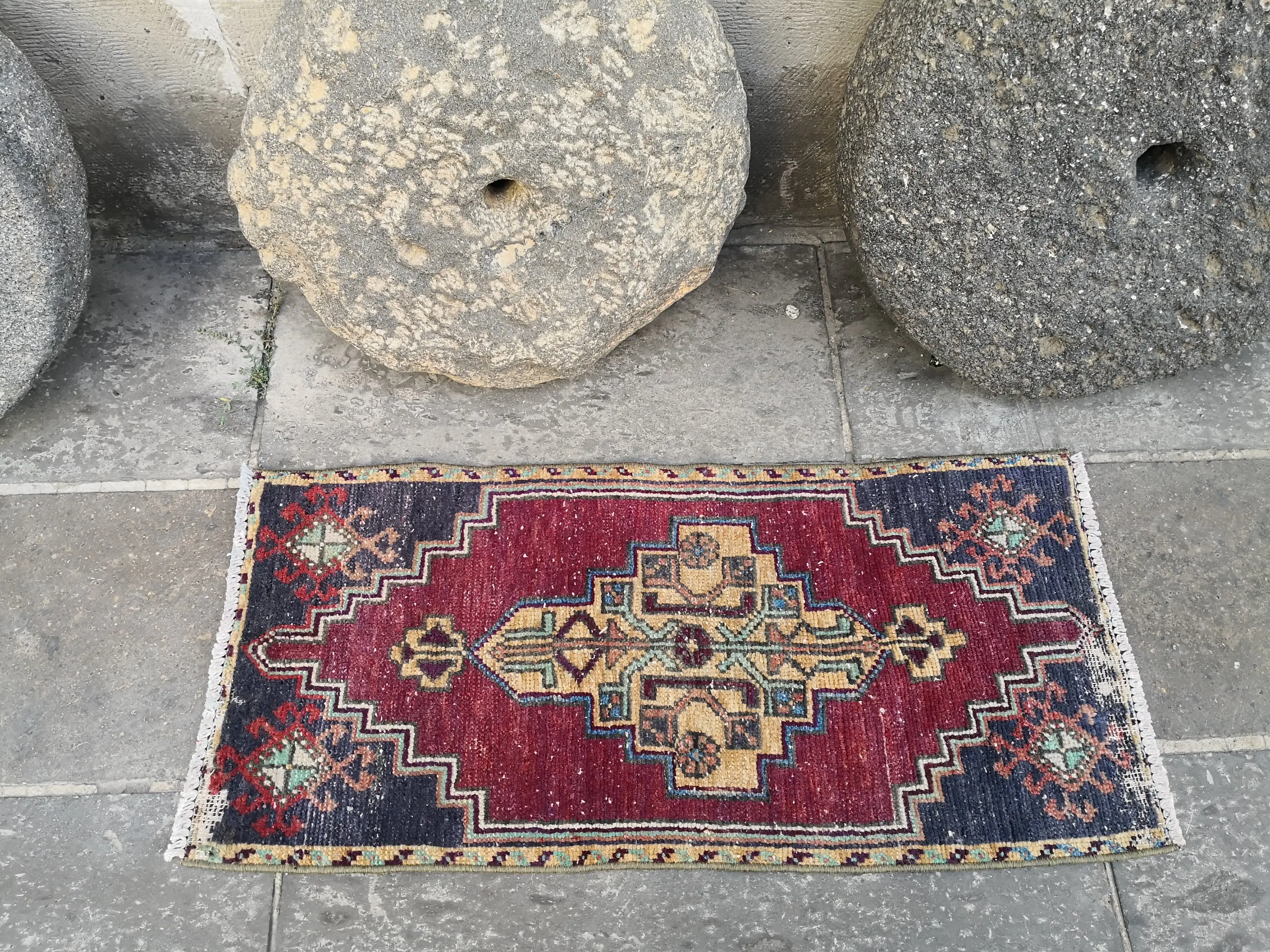 Vintage Turkish Small Rug 1.3x2.9 ft, Red Rug - 1