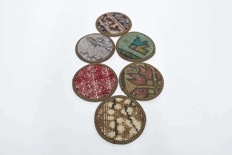 ボヘミアンラウンドコースター、織りデザインのブラウンとレッドのコースター