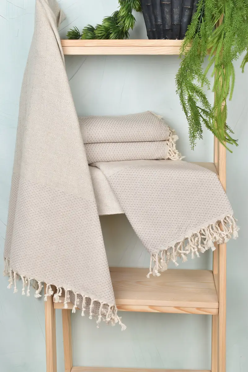 Sand-free towel, Bridesmaid Gift Towel, Valentines Day Gift For Her, Gym Towel, Bathroom Towel, Sand-resistant towel, 70x40 Cotton Polka Dot Towel - 6