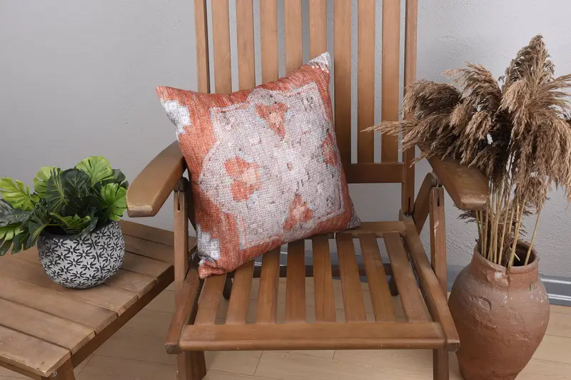 Handgefertigtes besticktes braunes und graues Blumen-Wurfkissen, quadratisches Vintage-Kissen