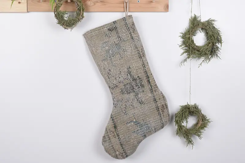 Patrón de adornos navideños, calcetín navideño de 19 pulgadas de ancho