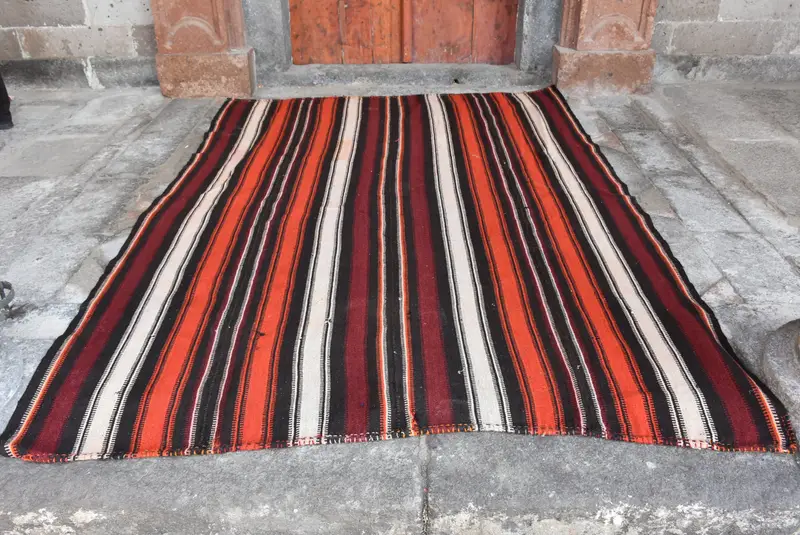 6,3x9,4 ft Teppich, türkischer Vintage großer Teppich, roter Kelim-Wollteppich - 1