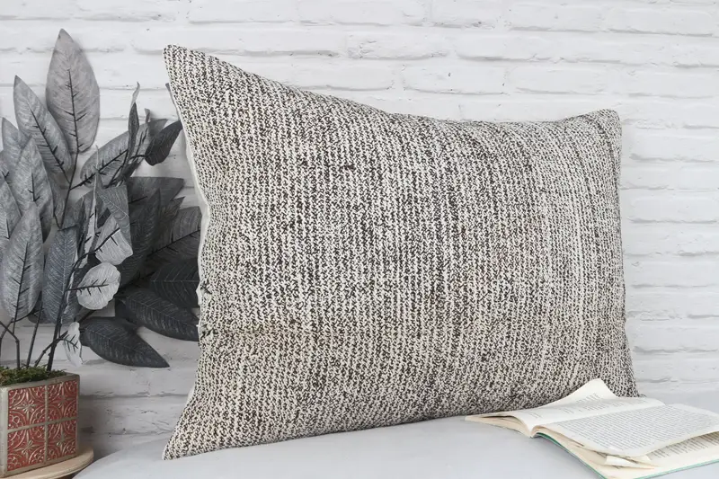 Vintage Kilim Throw Pillow, Pillow for Couch, Oriental Cushion, Ikat Pillow, Cushion Case, 20x28 White Cushion Cover, Ethnical Kilim Rug Pillow - 3