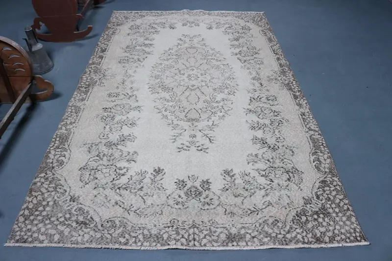 Vintage Türk Büyük Halı 5.4x9.1 ft (166x276 cm), Beyaz Patchwork Oushak Halı - 1