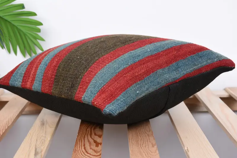 Vintage Kilim Throw Pillow, Indoor Pillow Cover, Pillow Cover, Kilim Rug Pillow Sham, Home Decor Pillow, 14x14 Red Pillow, Pillow for Sofa - 6