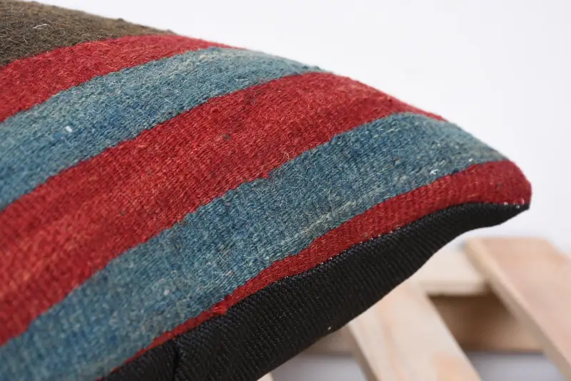 Vintage Kilim Throw Pillow, Indoor Pillow Cover, Pillow Cover, Kilim Rug Pillow Sham, Home Decor Pillow, 14x14 Red Pillow, Pillow for Sofa - 7