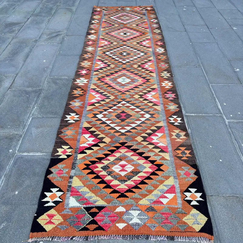 Canlı Turuncu Halı, 3,1x11,4 ft Çiçek ve Geometrik Tasarım