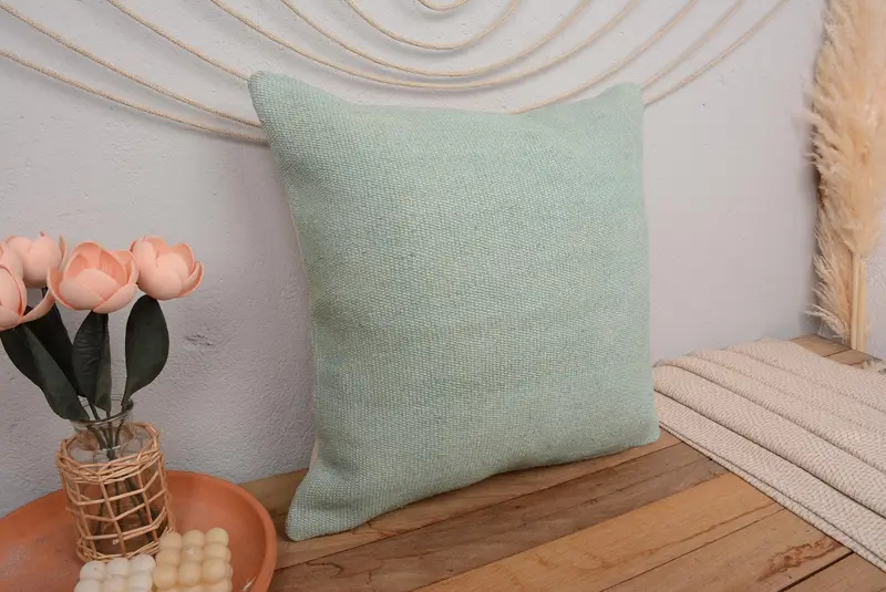 Handgewebtes Hanf-Kelim-Kissen, südwestliches grün besticktes Wurfkissen