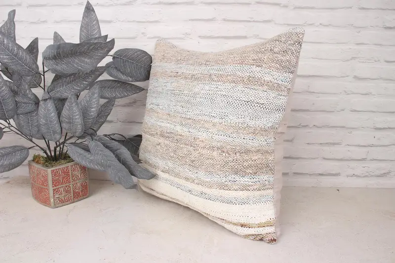 Home Decor Pillow, Pillow Cover, Handmade Kilim Cushion, Chair Pillow Cover, 20x20 White Pillow, Living Room Throw Cushion, Gift Pillow - 4