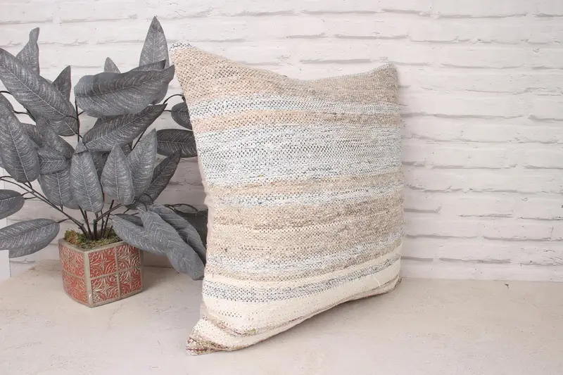 Home Decor Pillow, Pillow Cover, Handmade Kilim Cushion, Chair Pillow Cover, 20x20 White Pillow, Living Room Throw Cushion, Gift Pillow - 3
