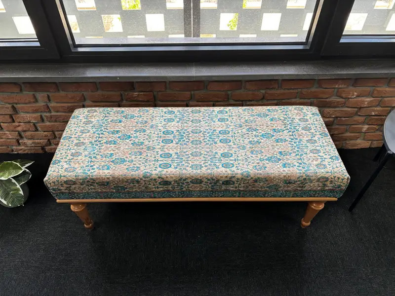 キリム風パターンのモジュール式オットマンセット、ベージュ & グリーン ウールブレンド オットマン