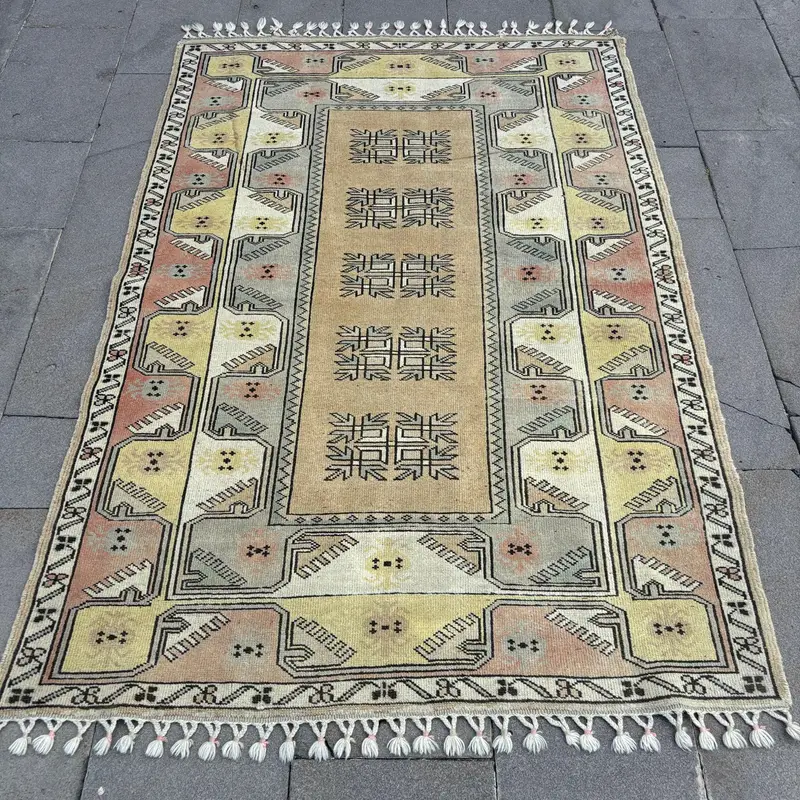 4x5,9 ft Akzent türkischer Vintage-Teppich, brauner Teppich aus massiver Wolle - 1