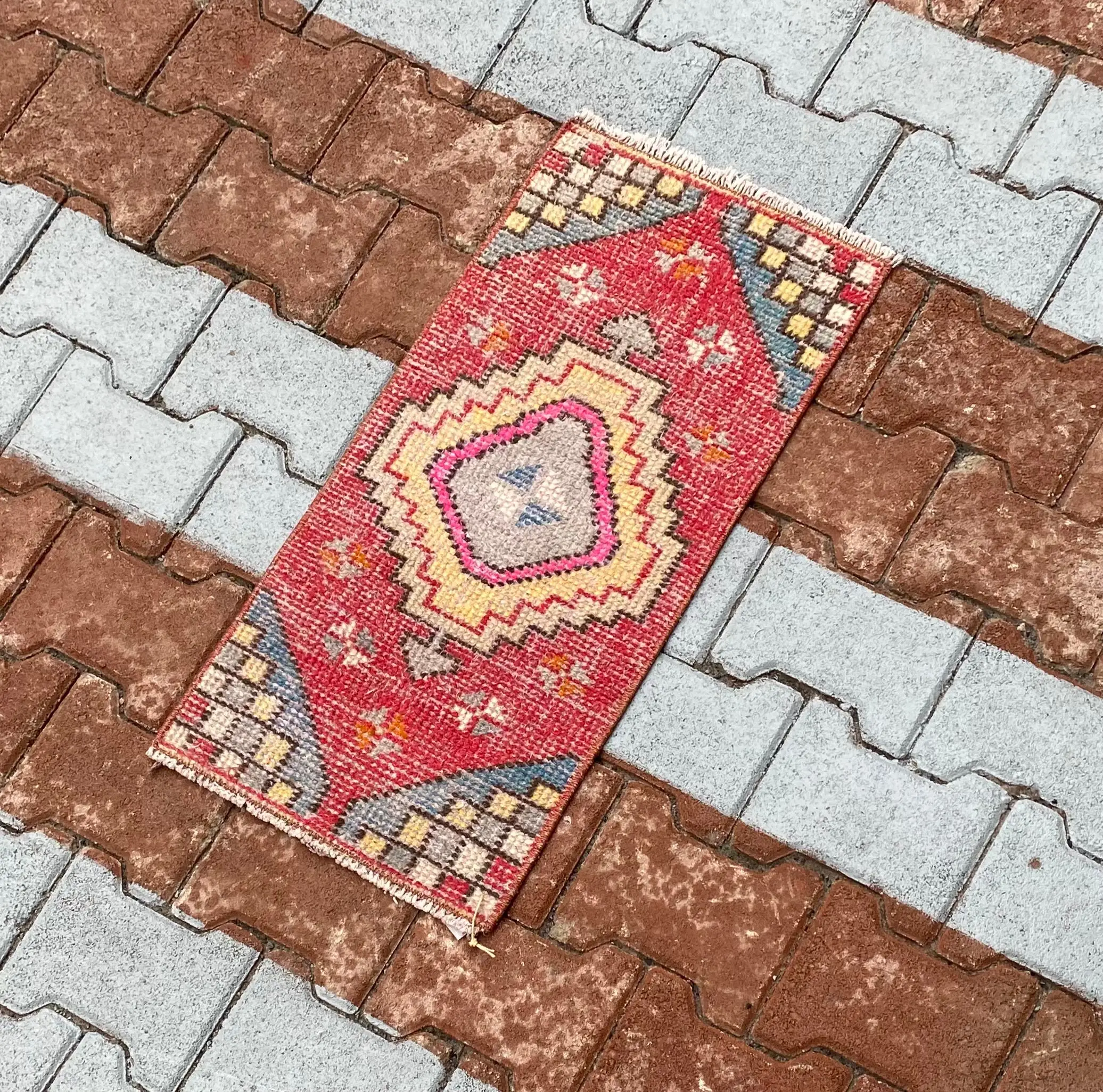 1.2x2.5 ft Turkish Small Rug, Vintage Red Floral Rug - 1