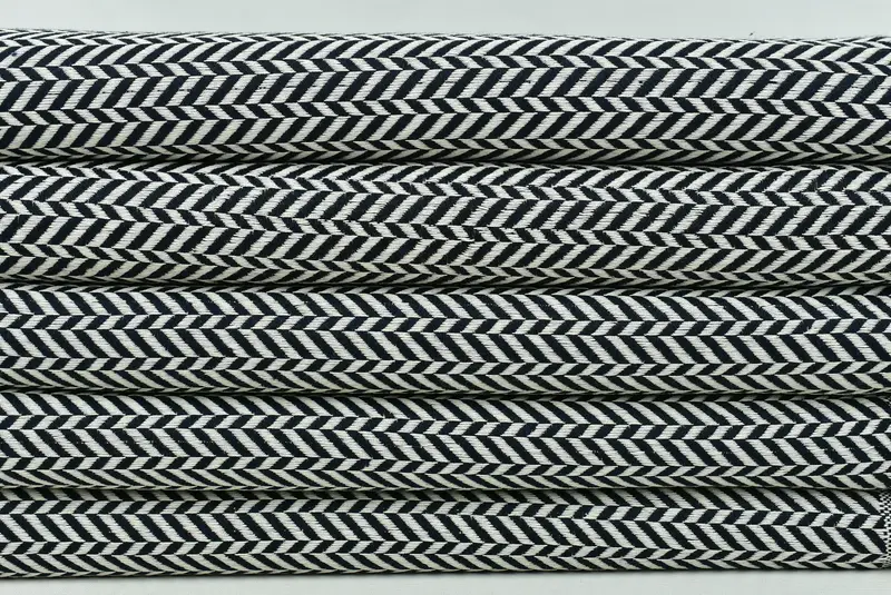 Fringed Turkish towel for poolside, Bride Gift, 70x40 Cotton Chevron Towel, Bachelorette Party Decorations, Bridesmaid Gifts, Sand-resistant towel - 2