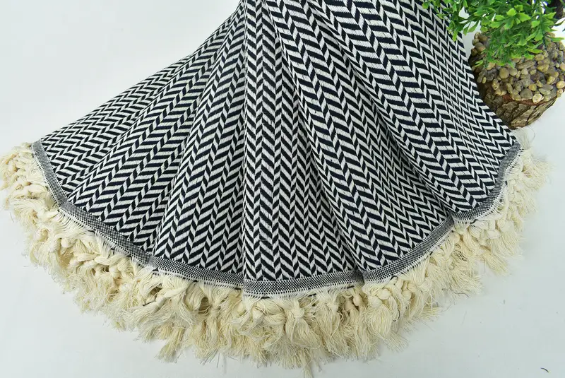 Fringed Turkish towel for poolside, Bride Gift, 70x40 Cotton Chevron Towel, Bachelorette Party Decorations, Bridesmaid Gifts, Sand-resistant towel - 4