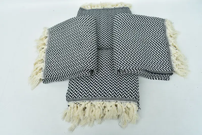 Fringed Turkish towel for poolside, Bride Gift, 70x40 Cotton Chevron Towel, Bachelorette Party Decorations, Bridesmaid Gifts, Sand-resistant towel - 6