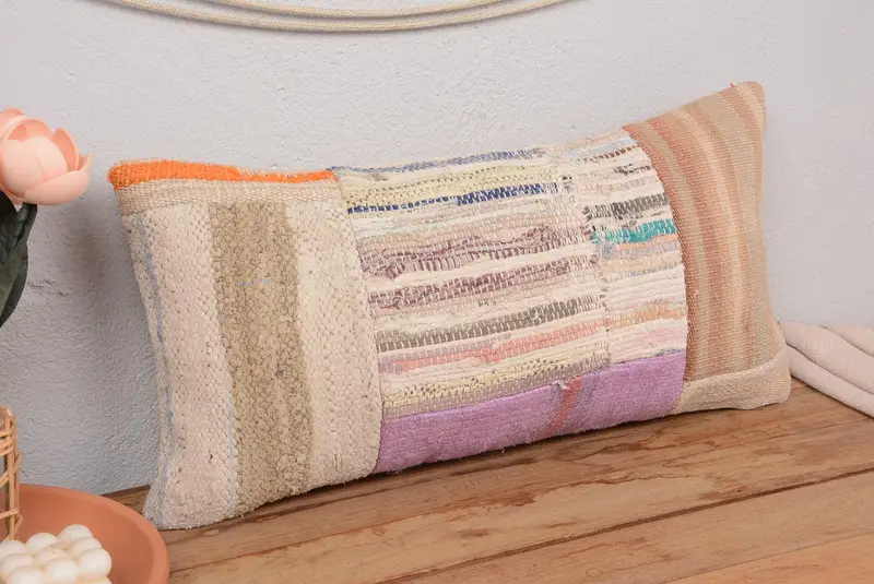 Handgefertigtes besticktes Leinen-Wurfkissen, Vintage-Patchwork-Design-Wurfkissen