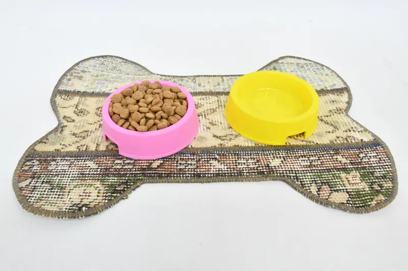 Orta Bej ve Bronz Evcil Hayvan Matı, Dayanıklı Köpük Dolgulu Pamuklu Ped