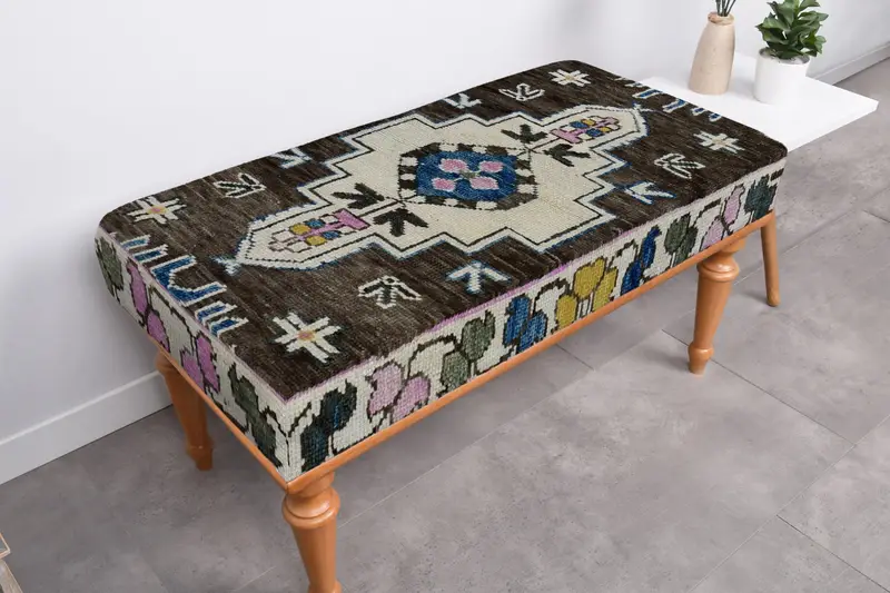 ウール生地を使用した無垢材のベンチ、多用途の収納ベンチ