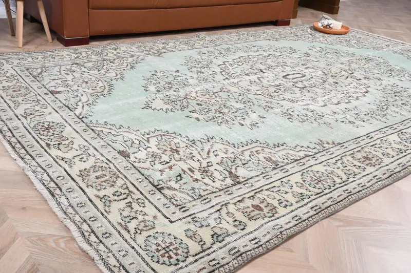 6,1 x 9,9 Fuß großer Vintage-Teppich, grün gepunkteter türkischer Teppich - 1