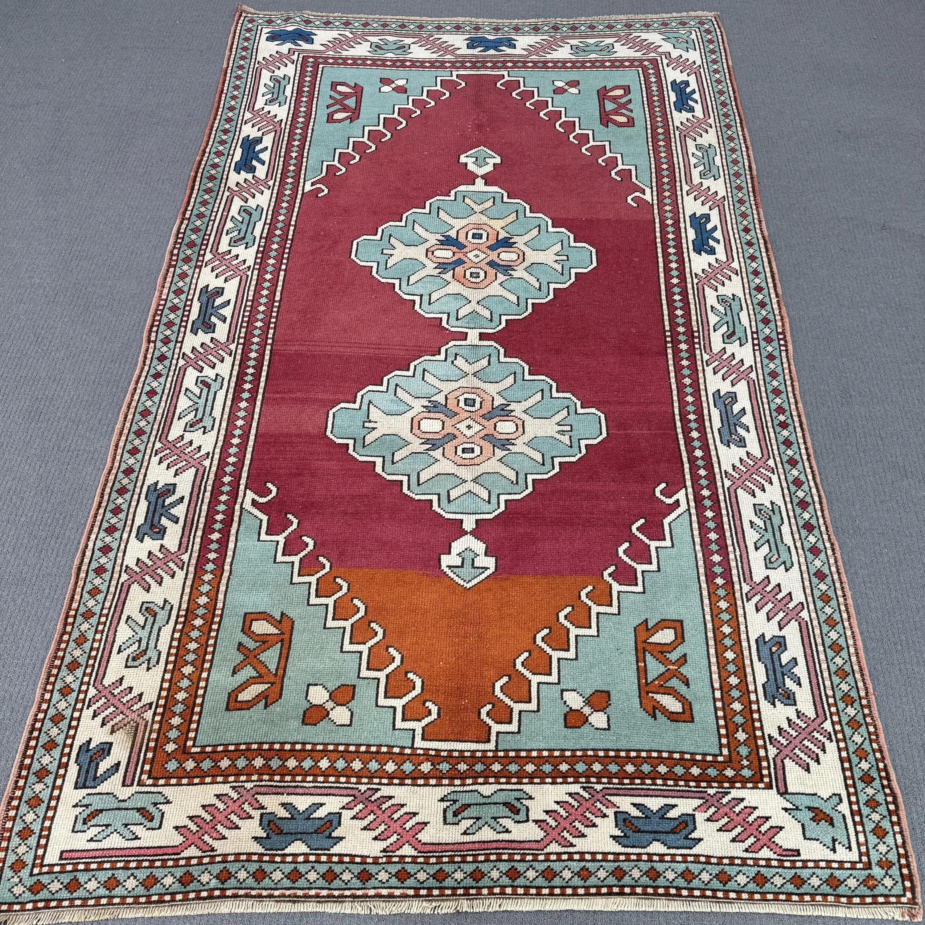 4.9x8 ft Vintage Rug, Turkish Area Rug, Red Blue Solid Rug - 1