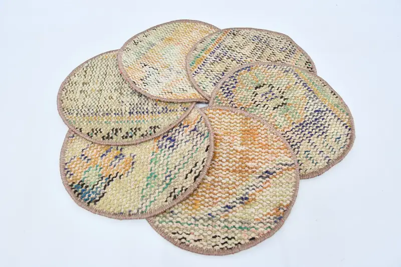 ボヘミアン サークル プレースマット、オレンジ & ベージュ コットン ウール装飾