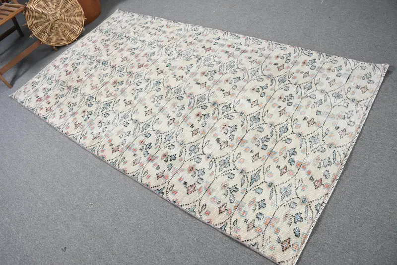 Alfombra vintage, alfombra turca de 4,1x7,5 pies, alfombra de lana floral azul blanco - 1