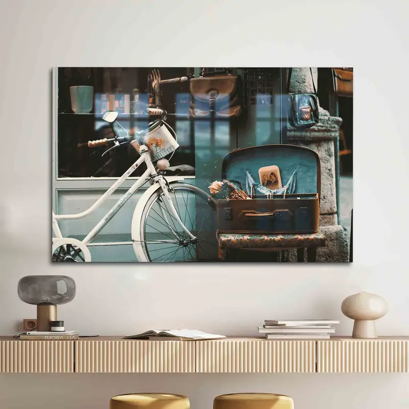 Vintage Cityscape Printed Glass: Elegant Modern Design for Home Decor