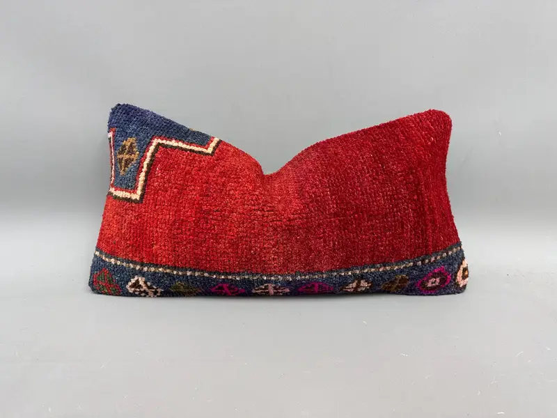 Almohada de tiro Kilim del suroeste rojo, cojín bordado vintage de 12x24